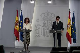 María Jesús Montero y Salvador Illa durante la rueda de prensa posterior al Consejo de 