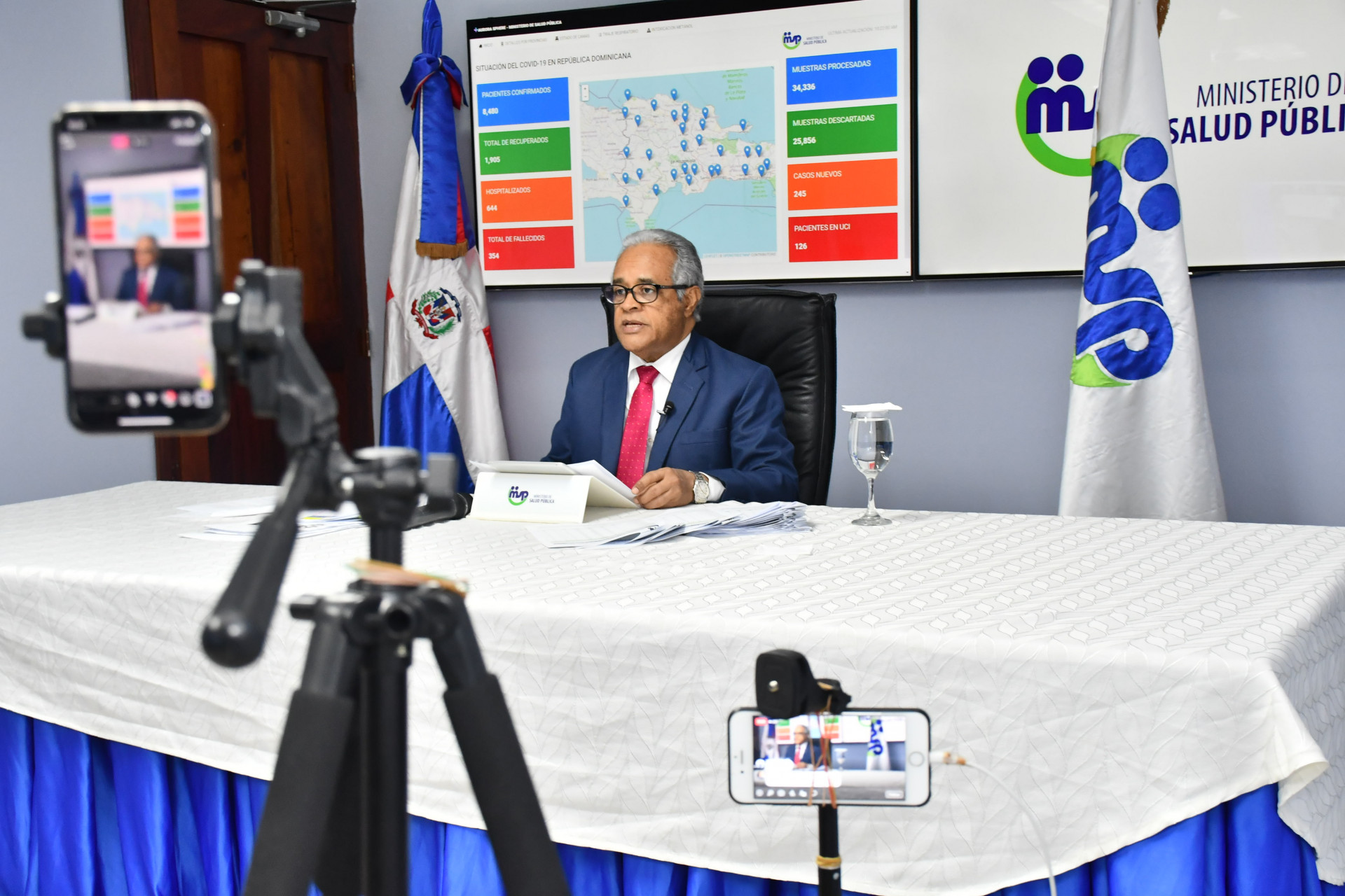 REPÚBLICA DOMINICANA: Ministro de Salud insta a mantener medidas preventivas en segunda fase desescalada; anuncia puesta en marcha residencia epidemiología