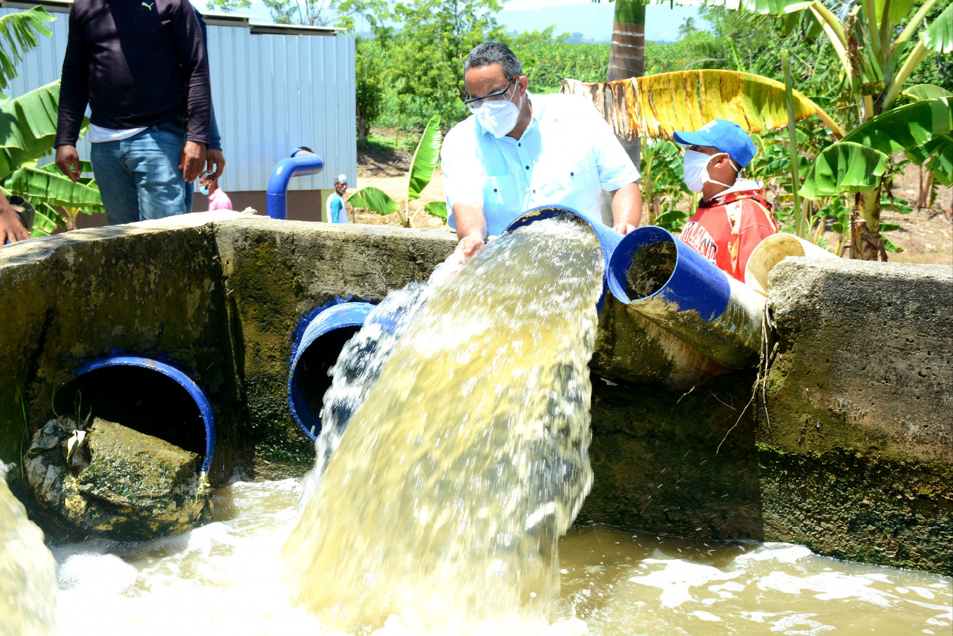 REPÚBLICA DOMINICANA: Agua en cantidad para productores de arroz de La Vega; Gobierno entrega tres electrobombas que impulsarán 7,500 galones por minuto