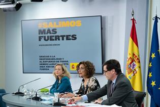 Calviño, Montero e Illa durante la rueda de prensa posterior al Consejo de Ministros