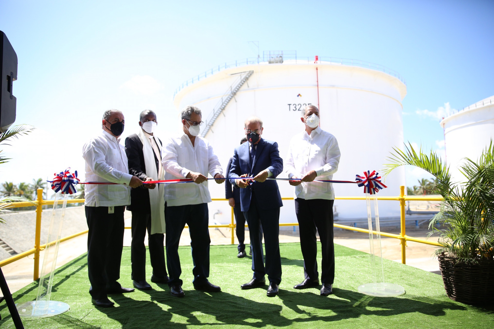 REPÚBLICA DOMINICANA: Presidente Danilo Medina encabeza puesta en funcionamiento nuevos tanques de almacenamiento Refidomsa