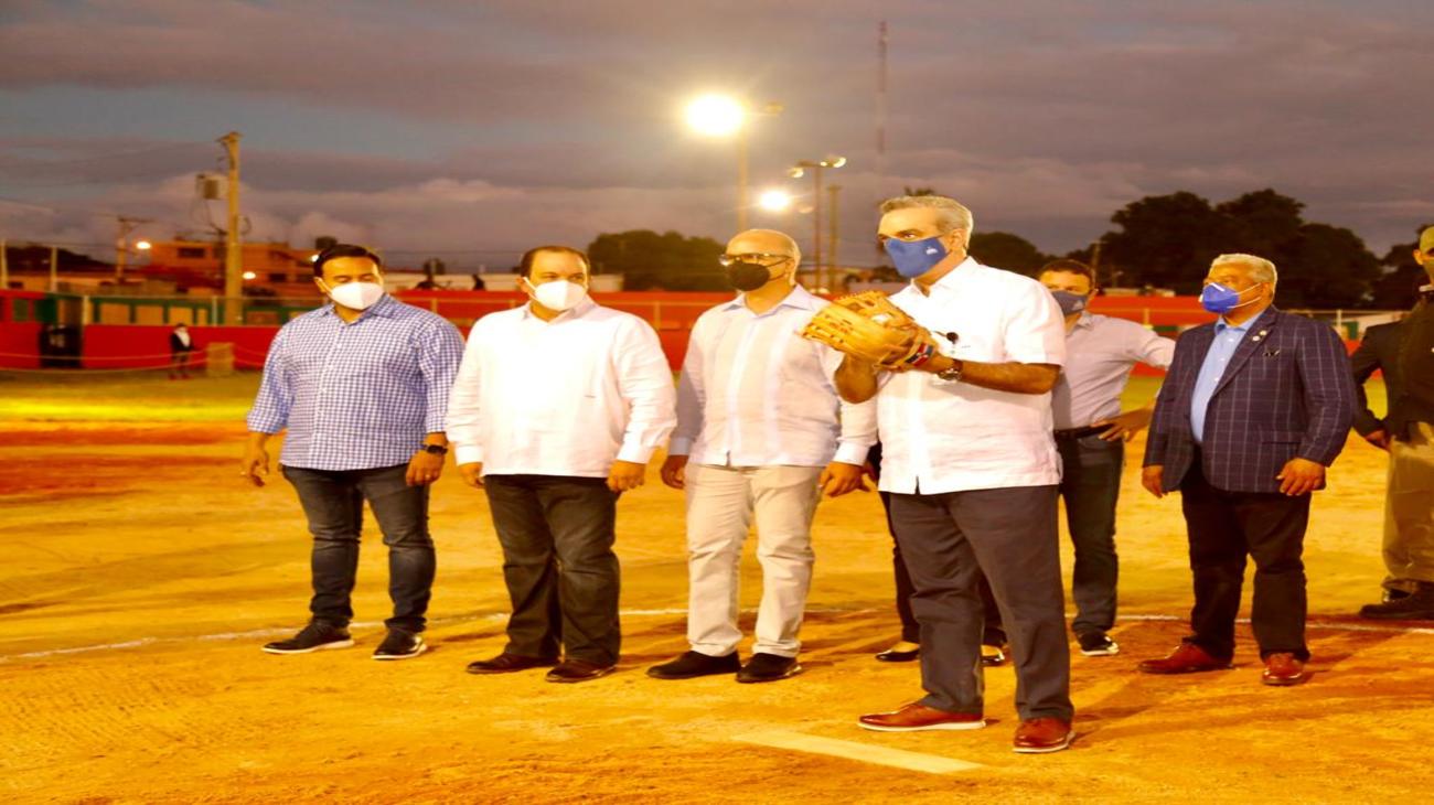 REPÚBLICA DOMINICANA: Presidente Abinader inaugura remodelación y ampliación del Club Deportivo Virgilio Castillo (Chola)