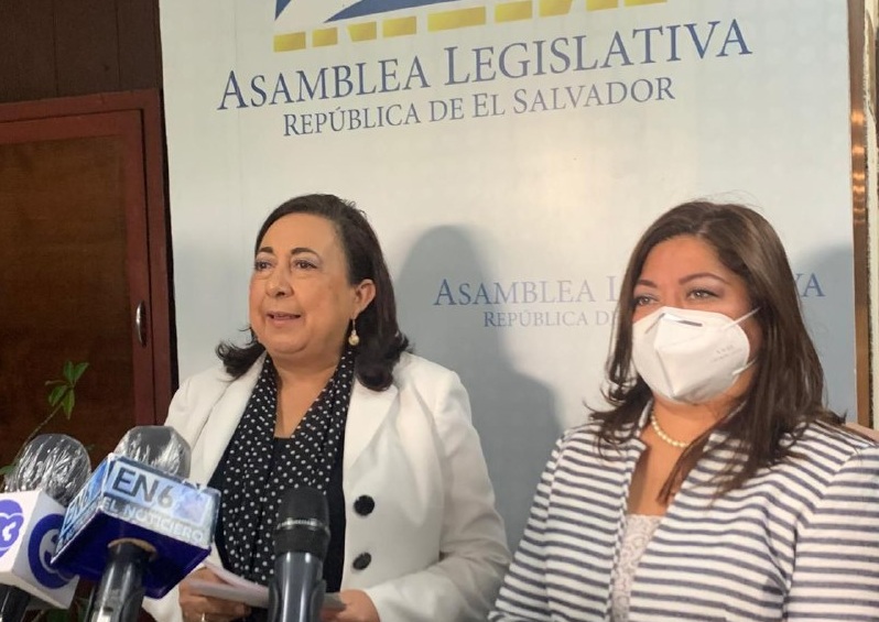 EL SALVADOR: Proponen que personas en situación de insolvencia pacten acuerdo siempre que la deuda no supere los 300 salarios mínimos