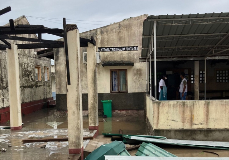 Centro de salud de Ponta Gea tras el paso del ciclón Eloise.