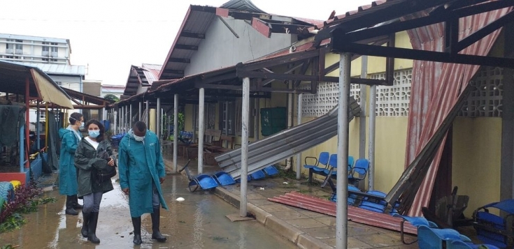 Equipo de MSF evaluando los daños en el Hospital Central da Beira (Mozambique) tras el paso del ciclón Eloise.