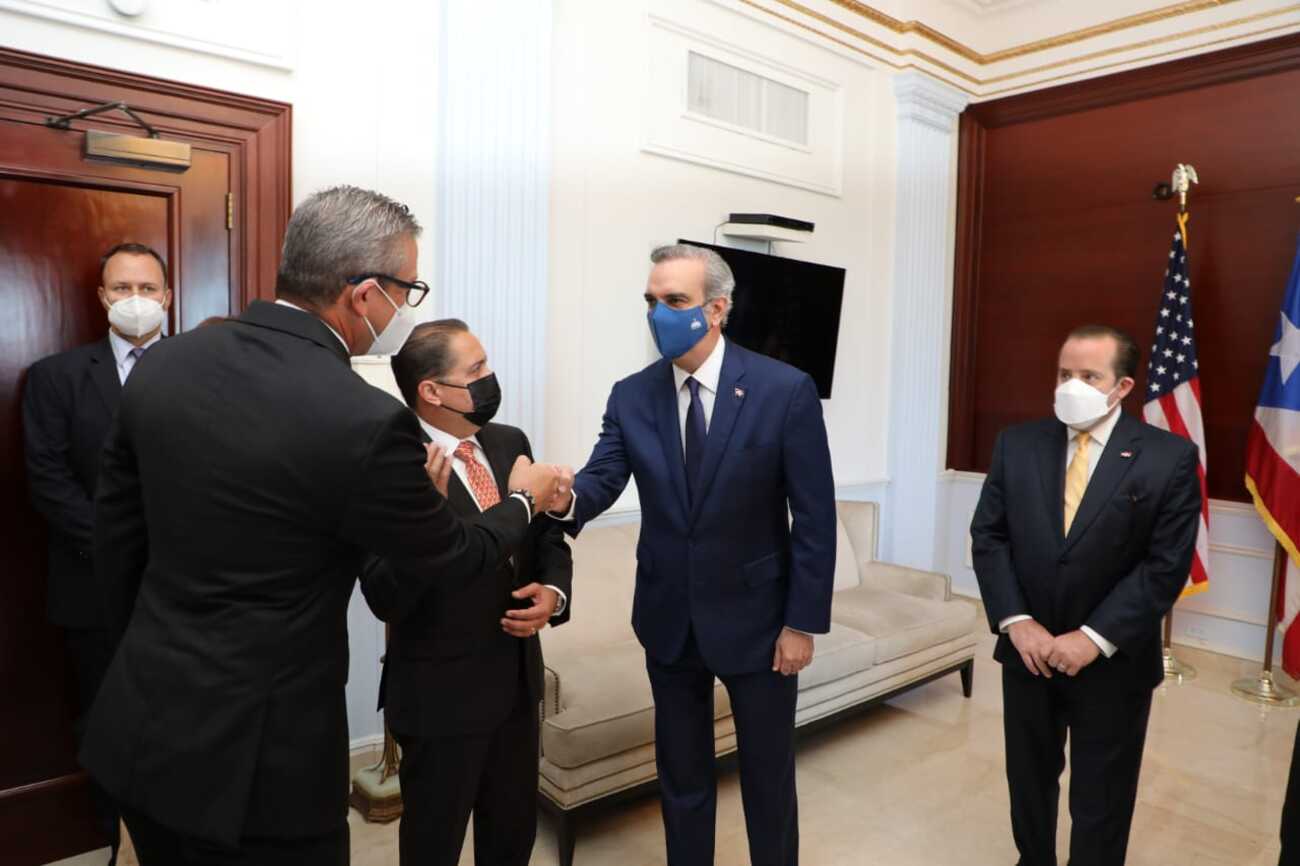 REPÚBLICA DOMINICANA: Presidente Luis Abinader es recibido en Puerto Rico