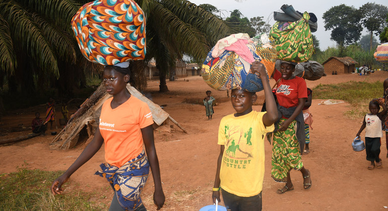 Más de 30.000 personas huyeron de la República Centroafricana debido a la violencia que siguió a las elecciones, reporta ACNUR