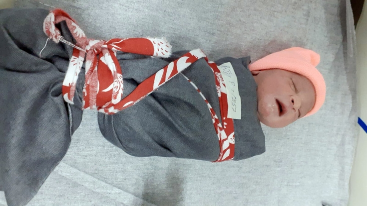 Niñita recién nacida en Jost en las primeras horas de 2021