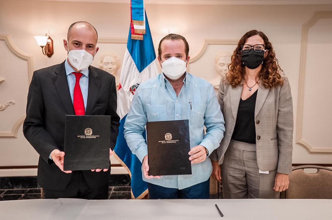 REPÚBLICA DOMINICANA: MAPRE firma convenio con la Fundación Ortega-Marañón de Madrid para educación continua