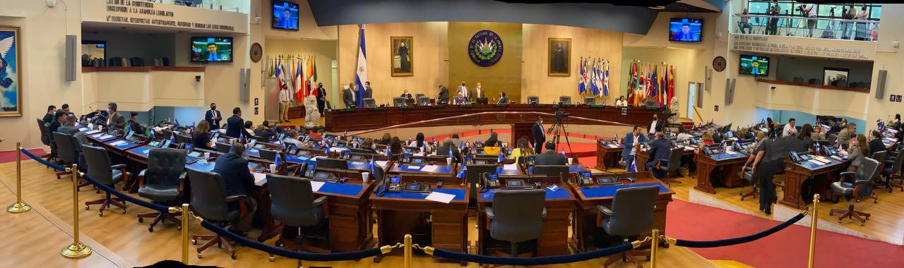 EL SALVADOR: Aprueban informe de comisión que investigó acciones irregulares del Órgano Ejecutivo, afectando el tratamiento, prevención y combate de la pandemia