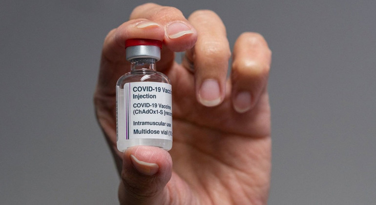 La OMS continúa recomendando la vacuna de AstraZeneca: sus beneficios contra el COVID19 superan los riesgos de trombosis