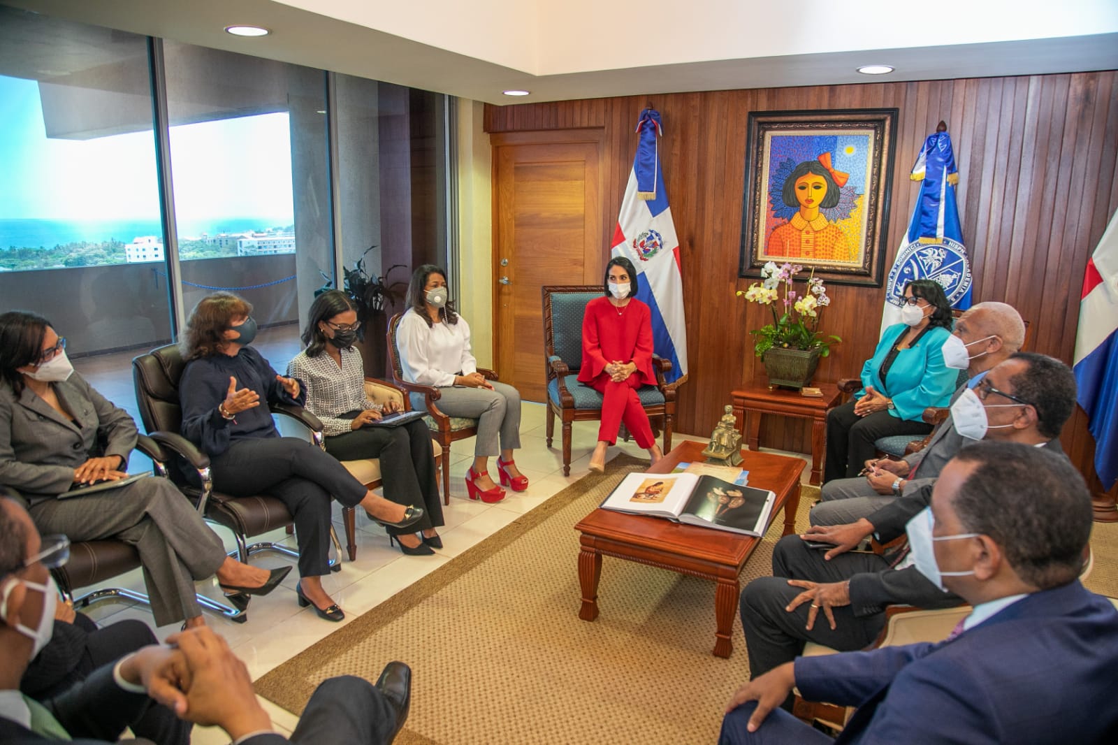 REPÚBLICA DOMINICANA: Primera dama y la rectora de la UASD consideran establecer acuerdo de colaboración en beneficio de la niñez y los adolecentes