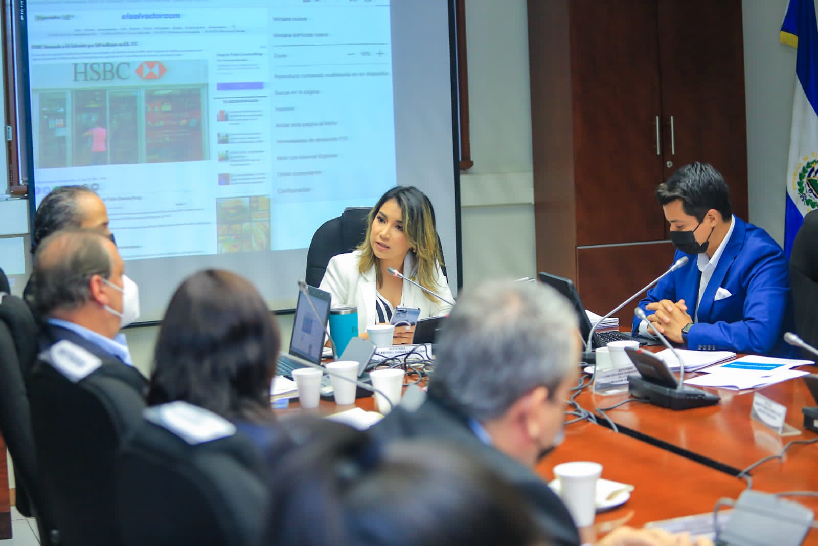 EL SALVADOR: Comisión Financiera inicia trabajo para fortalecer legislación y evitar abusos de la banca contra los salvadoreños