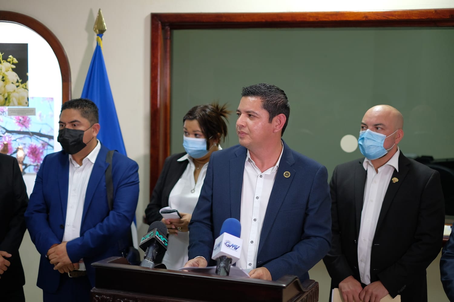 EL SALVADOR: Diputados buscan hacer justicia para gremio de salud que quedó fuera de la Junta de Vigilancia
