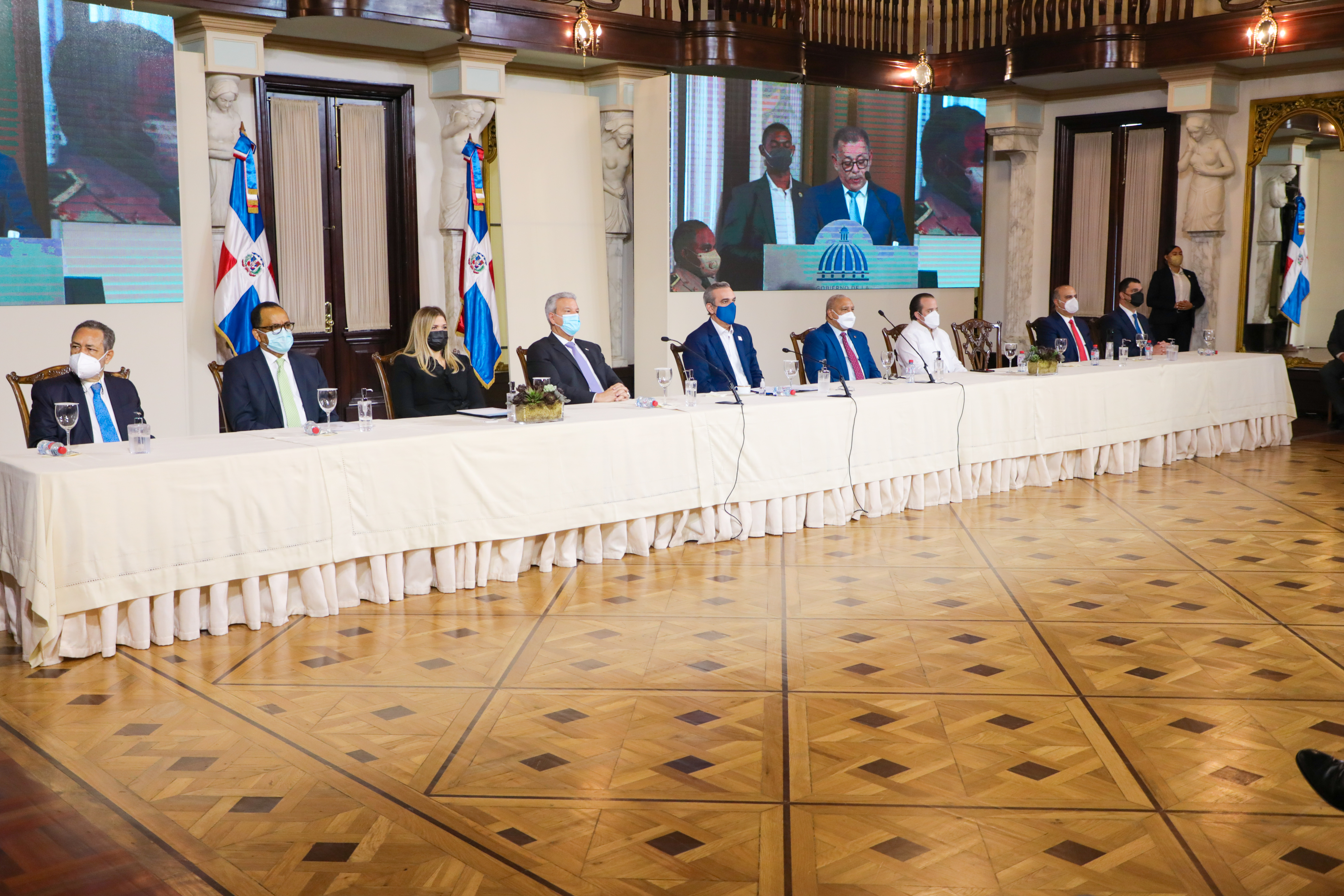 REPÚBLICA DOMINICANA: Presidente Abinader: RD da paso histórico hacia un clima de inversión favorable, crecimiento, empleo y desarrollo real