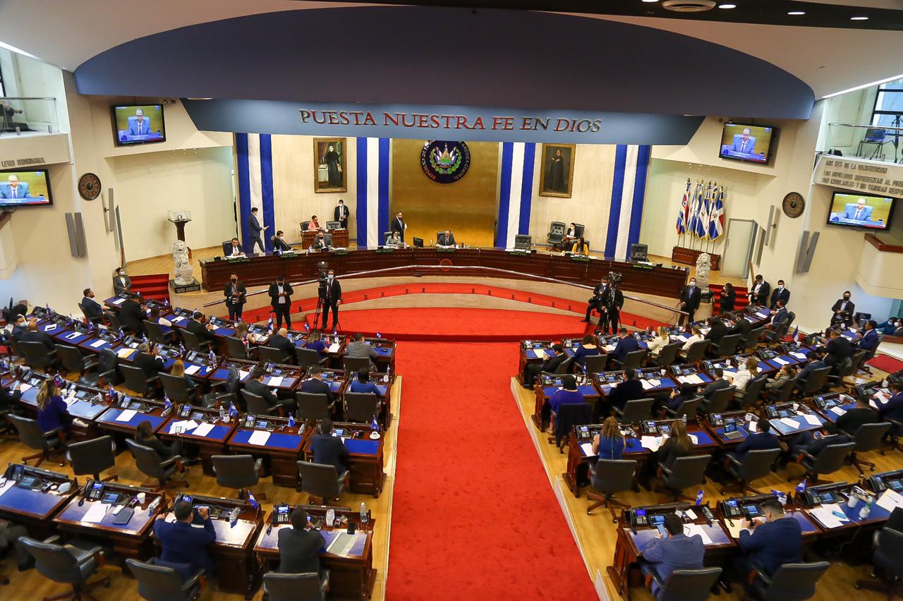 EL SALVADOR: Asamblea Legislativa avala ley transitoria que exonera de pago de intereses por mora a usuarios de ANDA