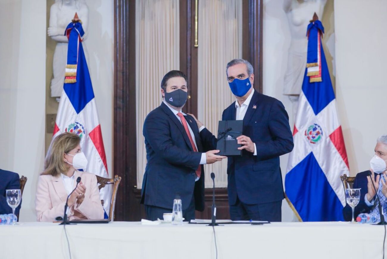 REPÚBLICA DOMINICANA: Presidente Abinader presenta Estrategia Nacional de Competitividad