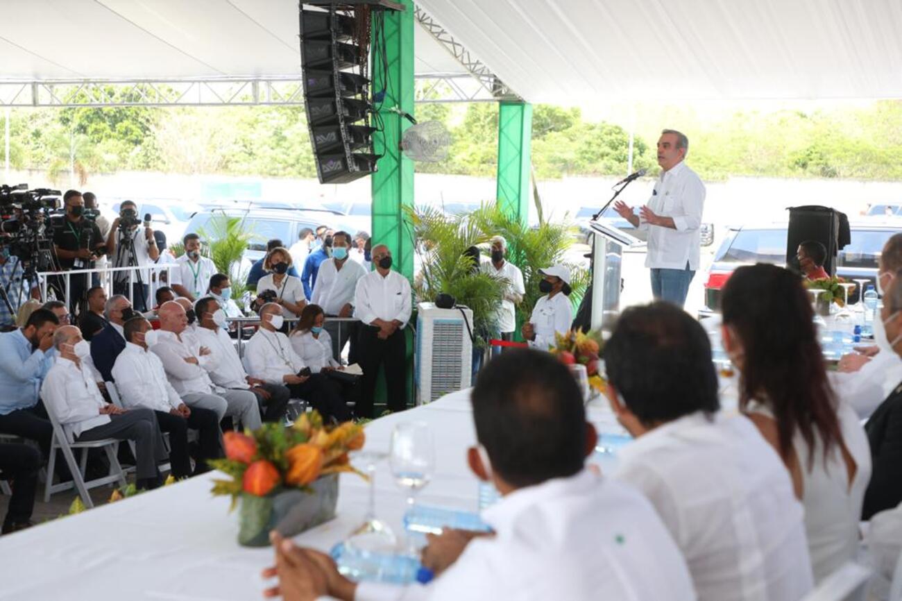 REPÚBLICA DOMINICANA: Presidente Abinader dispone acciones para desarrollar y expandir la industria del cacao