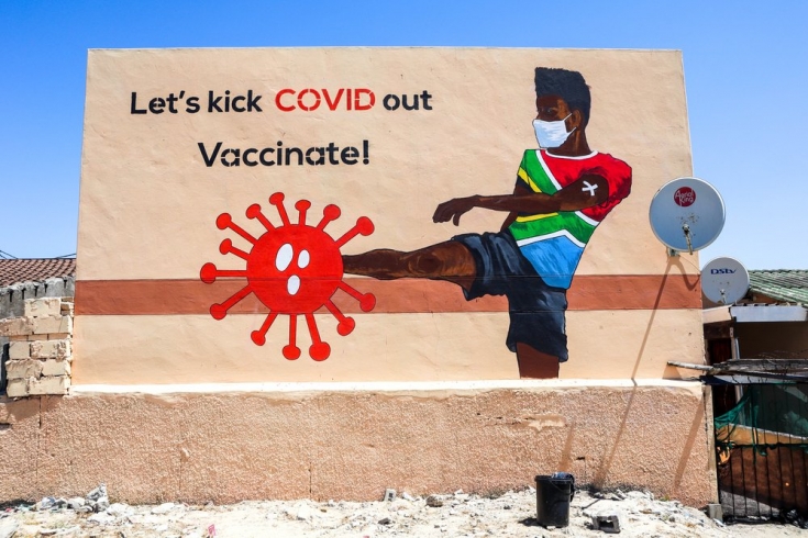 Mural pro-vacunación destinado a los jóvenes en Khayelitsha.