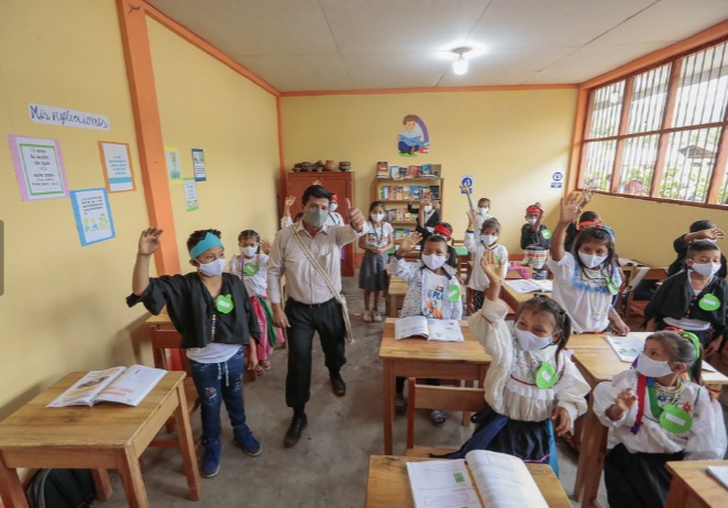 PERÚ: Presidente Castillo en San Martín: más del  60% de escolares retornó con alegría a las clases presenciales