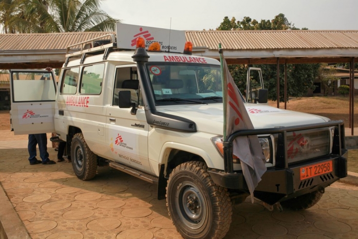 Ambulancia de MSF en el hospital del distrito de Mamfe