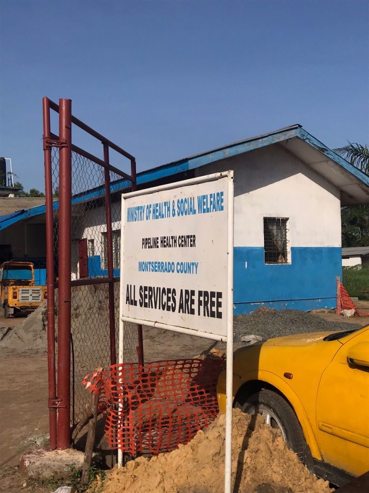 Centro de salud primaria de Pipeline, un recinto del Ministerio de Salud apoyado por MSF. Liberia.