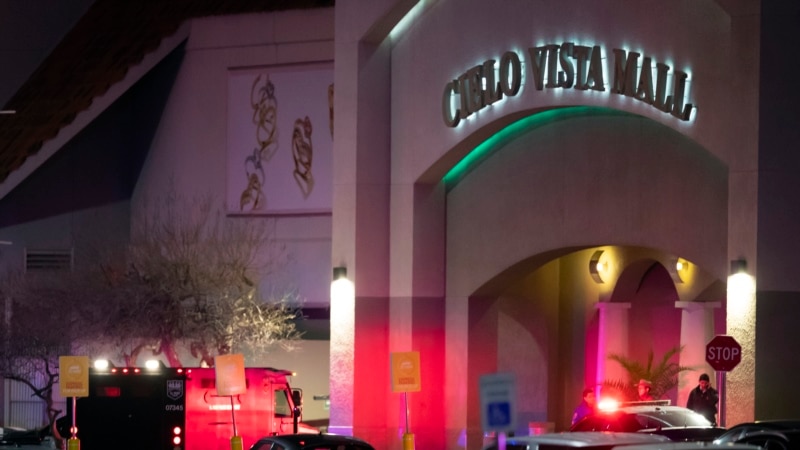 Un muerto y tres heridos en tiroteo en centro comercial de El Paso, Texas