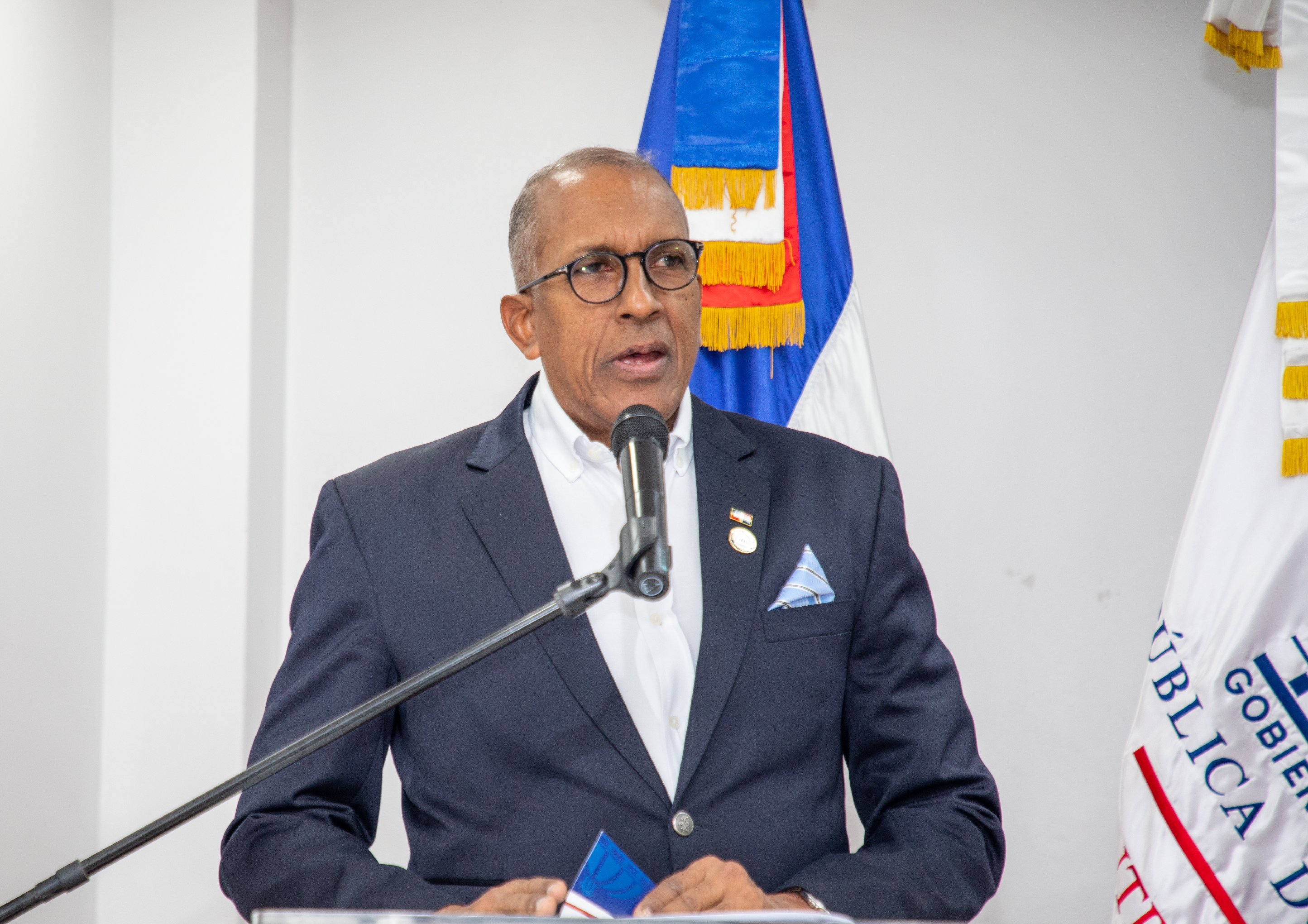 REPÚBLICA DOMINICANA: Contralor general plantea necesidad de fomentar cultura de la honradez desde las escuelas