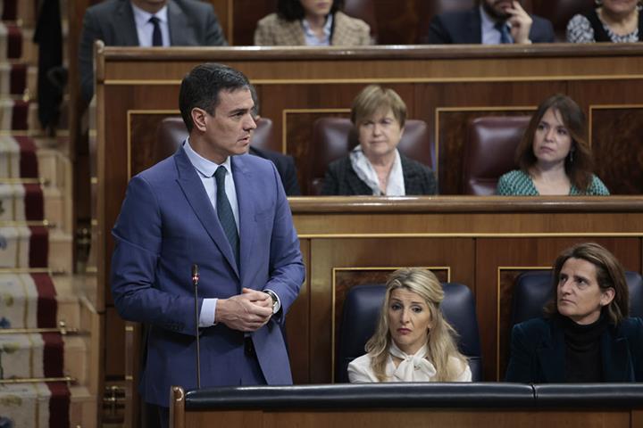 El presidente del Gobierno, Pedro Sánchez, durante una de sus intervenciones en la sesión de control en el Congreso