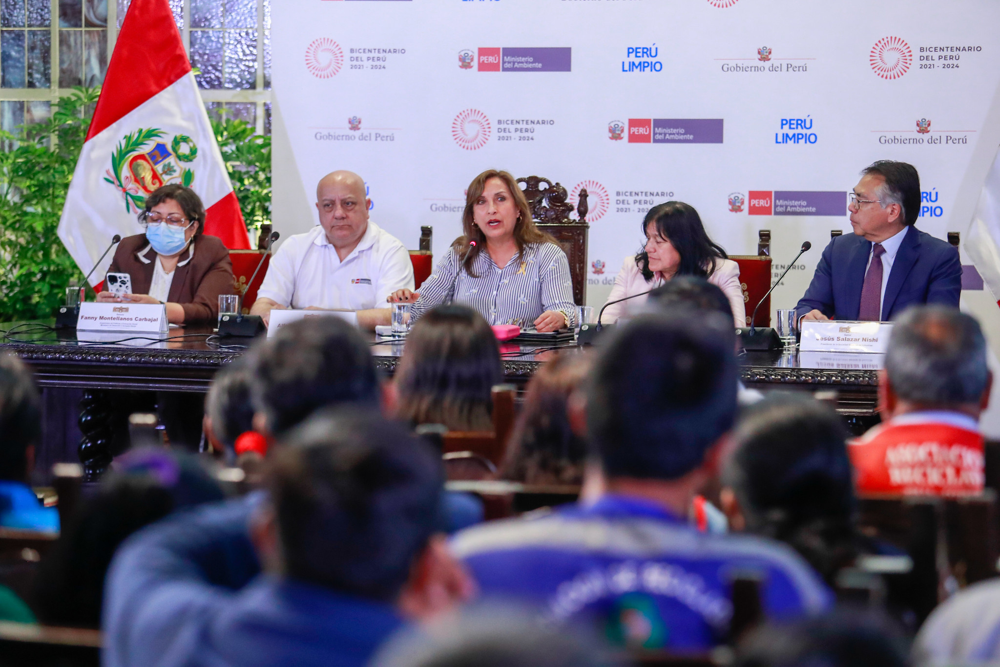 PERÚ: Presidenta Boluarte y recicladores del país se reunieron para coordinar mejoras a su labor