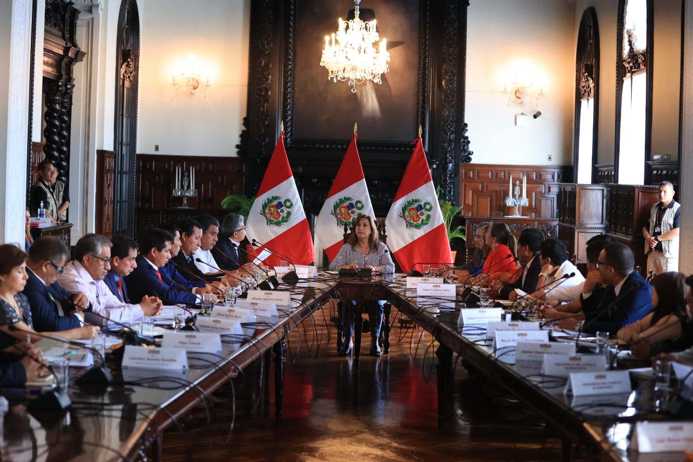 Presidenta Boluarte se reúne con autoridades de Huánuco para implementación de una agenda regional con sus principales necesidades
