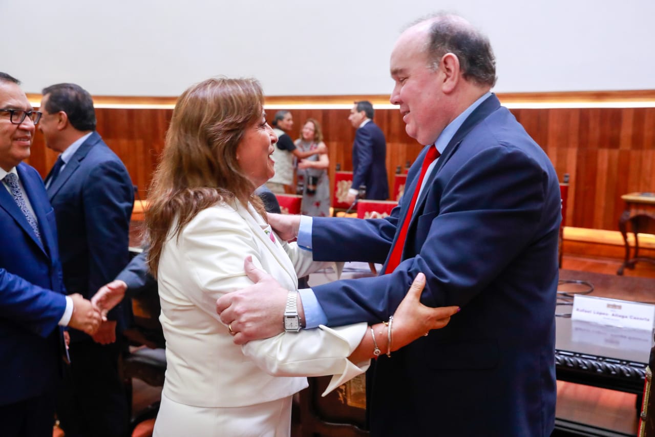 PERÚ: Presidenta Boluarte y alcalde de Lima se reúnen para articular esfuerzos e impulsar obras de infraestructura y saneamiento básico