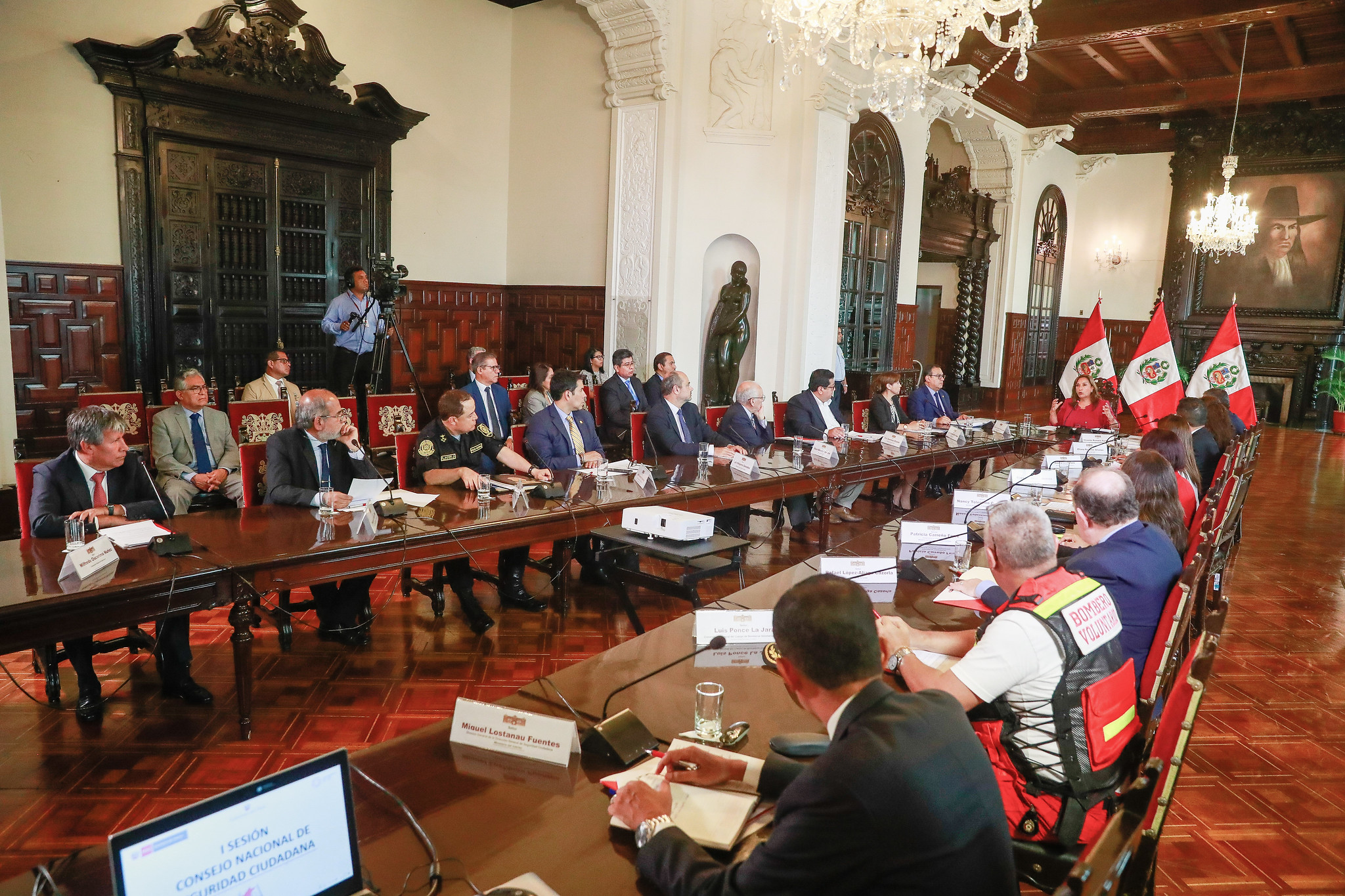 PERÚ: Presidenta Boluarte lideró reunión del Conasec para fortalecer lucha contra la delincuencia y crimen organizado