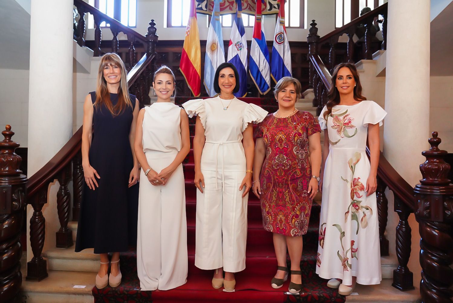 REPÚBLICA DOMINICANA: Primera dama Raquel Arbaje recorre la Ciudad Colonial con sus homólogas de Argentina, Paraguay y Cuba