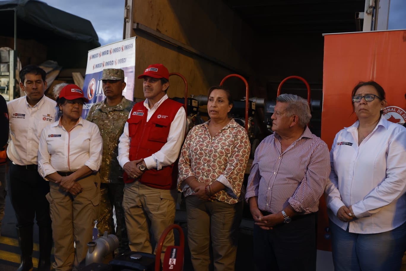 PERÚ: Presidenta Boluarte llevó ayuda humanitaria a regiones del norte e inspeccionó zonas afectadas por lluvias para su atención inmediata