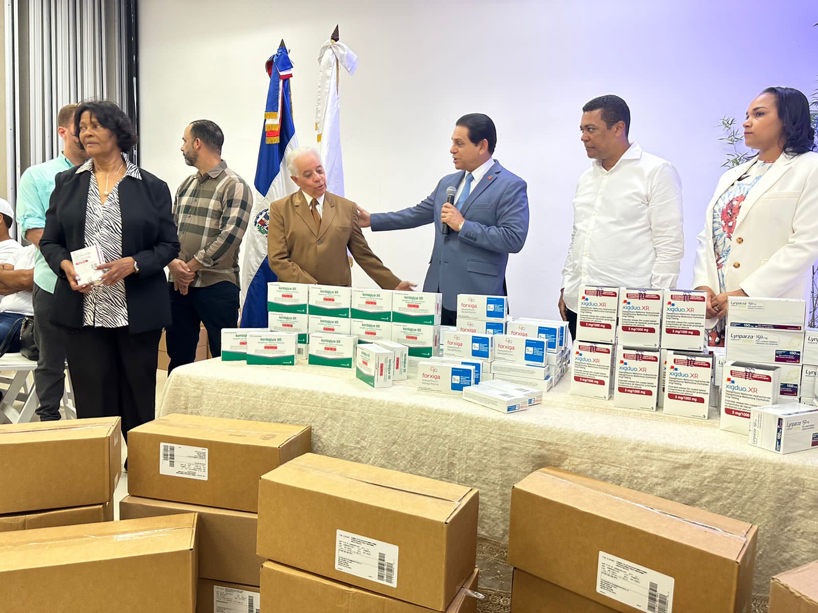 REPÚBLICA DOMINICANA: MISPAS entrega en Santiago medicamentos para pacientes diabéticos y con cáncer, valorados en más de 17 millones de pesos