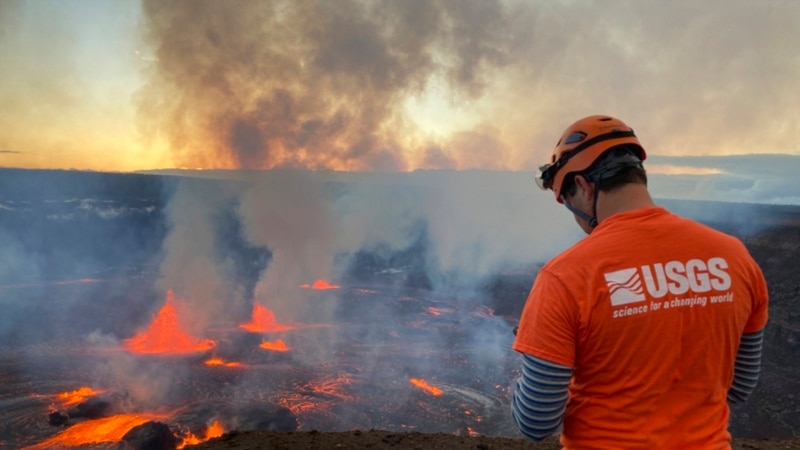 Funcionarios de Hawai piden a turistas respetar significados culturales de erupción del Kilauea