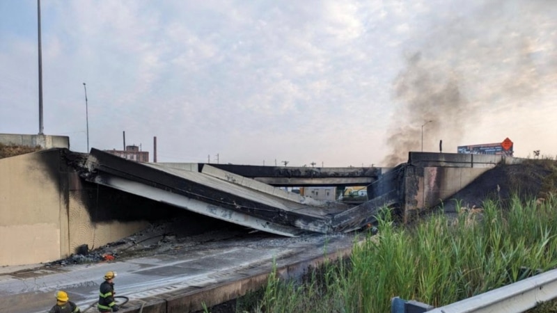 Se derrumba sección de autopista en Filadelfia tras incendio de vehículo