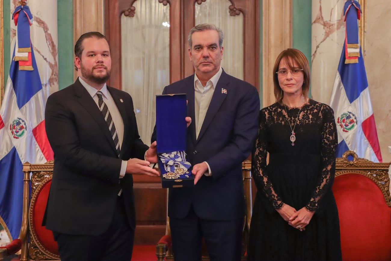 REPÚBLICA DOMINICANA: Presidente Luis Abinader concede condecoración póstuma a Orlando Jorge Mera en la Orden del Mérito Duarte, Sánchez y Mella