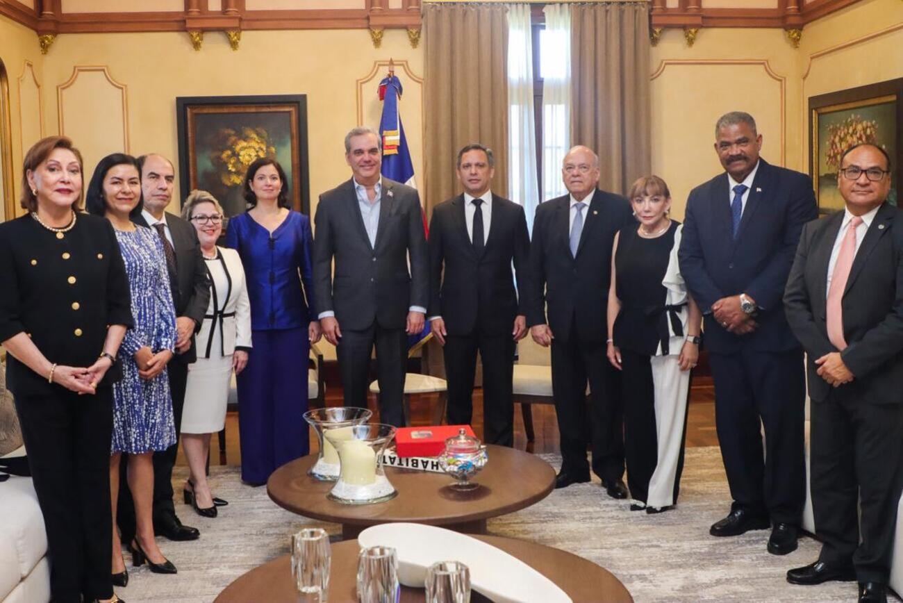 REPÚBLICA DOMINICANA: Presidente Abinader recibe en Palacio a presidentes de las Cortes Supremas de Justicia del Consejo Judicial Centroamericano y del Caribe