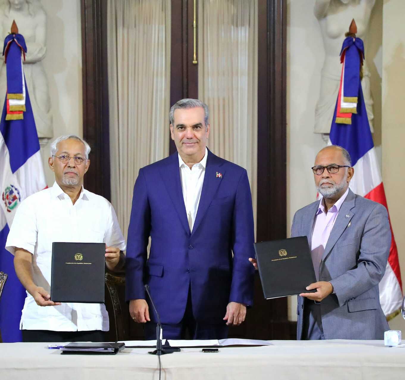 REPÚBLICA DOMINICANA: Presidente Abinader encabeza acuerdo histórico entre MINERD y ADP que persigue mejorar calidad educación dominicana