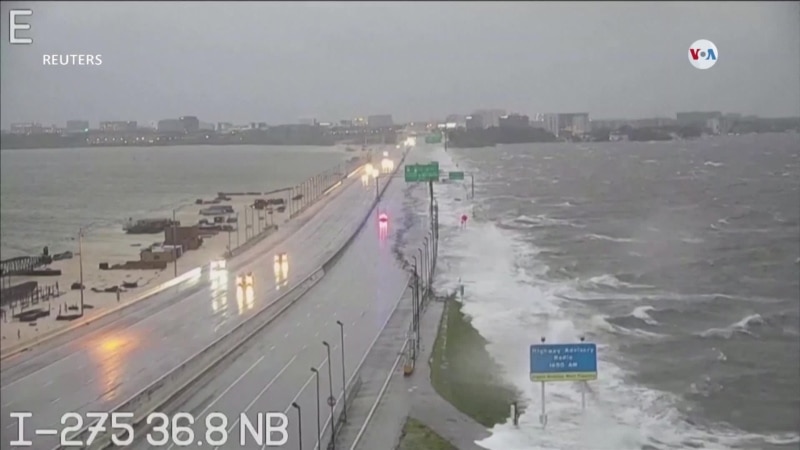 La carretera Interestatal I-275 de Florida se inundó con la llegada del huracán Idalia