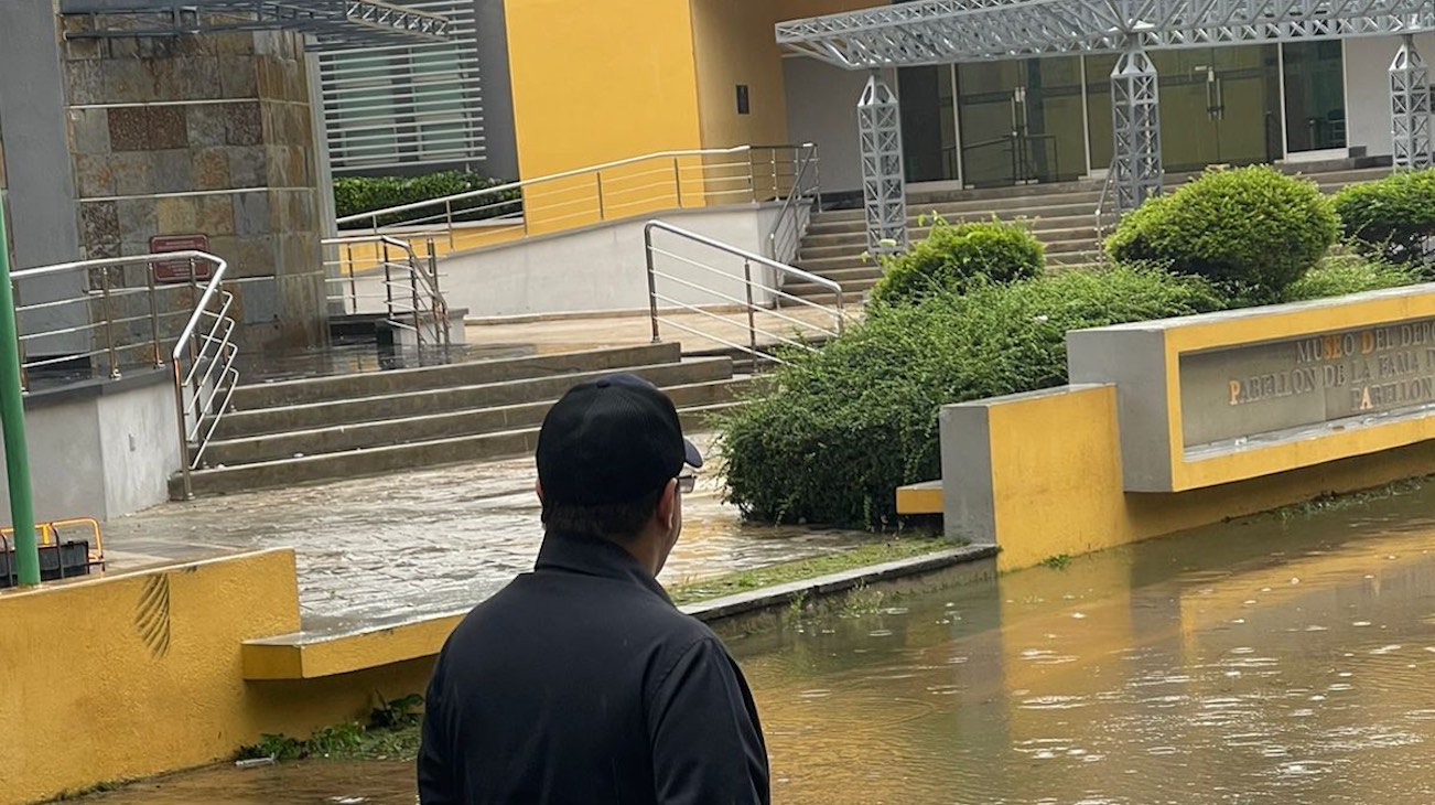 REPÚBLICA DOMINICANA: Ministro de Deportes supervisa instalaciones Centro Olímpico por tormenta Franklin