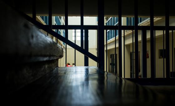Experta en torturas pide al Reino Unido que revise la prisión indefinida por delitos graves