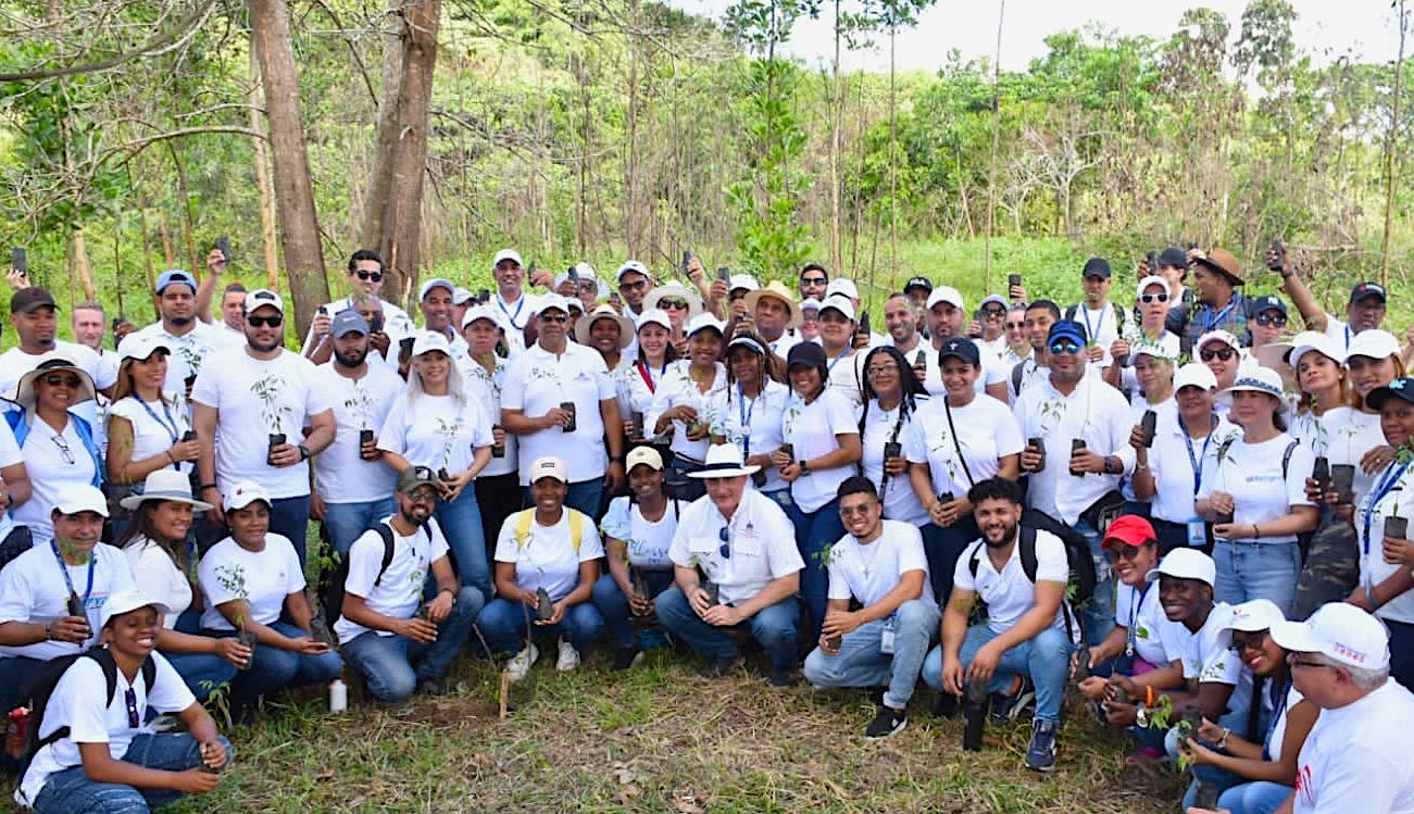 REPÚBLICA DOMINICANA: Ministerio de Economía se suma al Plan Nacional de Reforestación; ya van más de 50,000 tareas sembradas en el territorio nacional