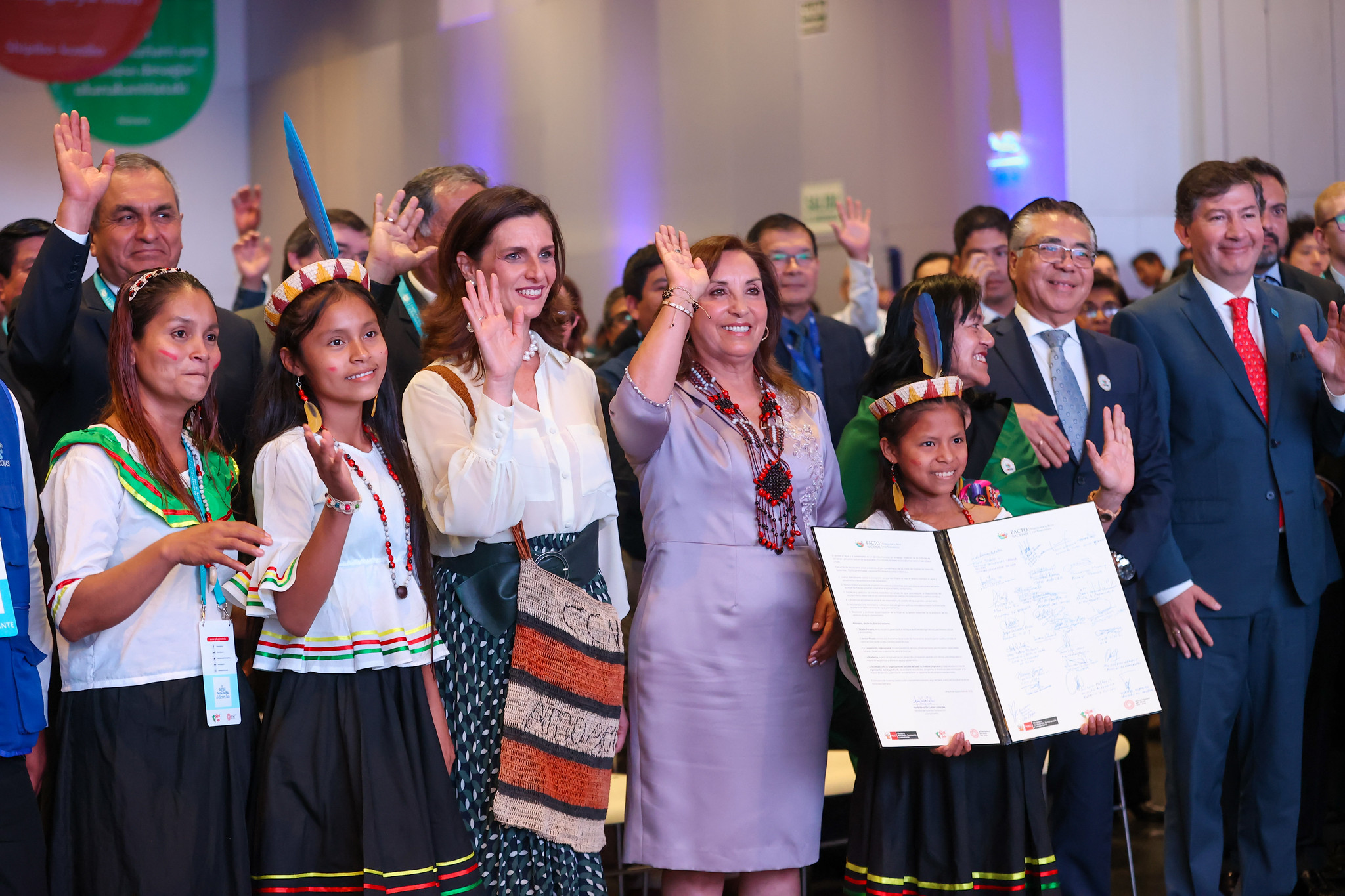 Presidenta Boluarte: Gobierno ha destrabado más de 100 obras paralizadas para dotar de agua a los peruanos