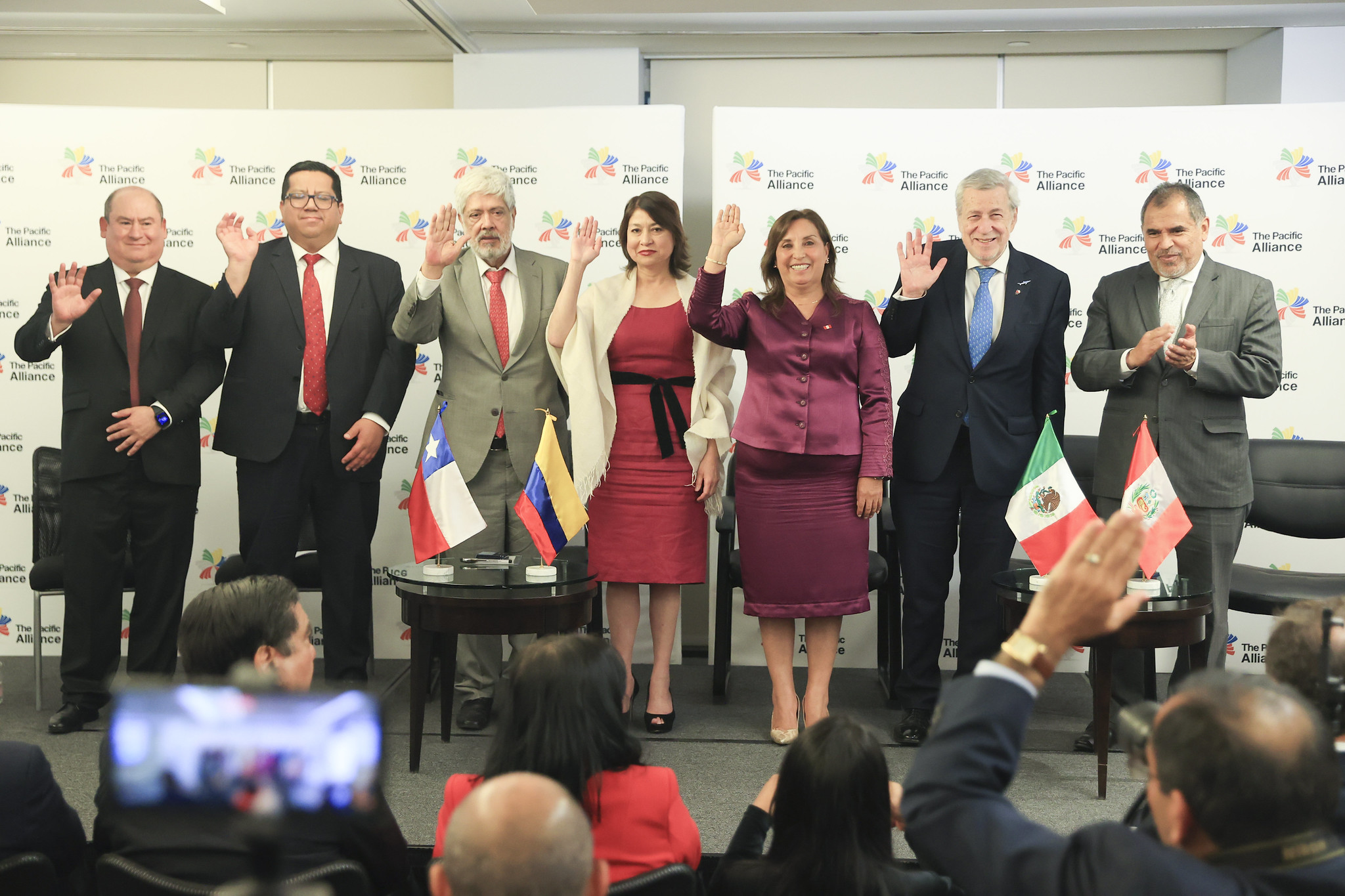 PERÚ: Mandataria Dina Boluarte: Vamos a acercar la Alianza del Pacífico con el Foro APEC para trabajar en beneficio de los pueblos