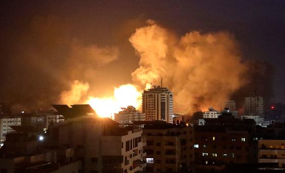 Israel-Palestina: Cientos de personas mueren en el bombardeo a un hospital en Gaza, la ONU condena el ataque