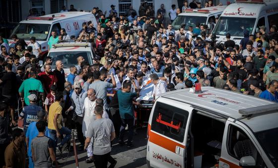 Israel-Palestina: Continúa el horror en el hospital sitiado en Gaza en tanto la llegada de las lluvias agudiza la crisis sanitaria