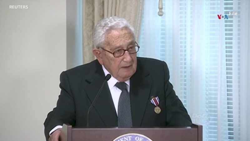 Muere Henry Kissinger, figura clave de la política exterior de EEUU